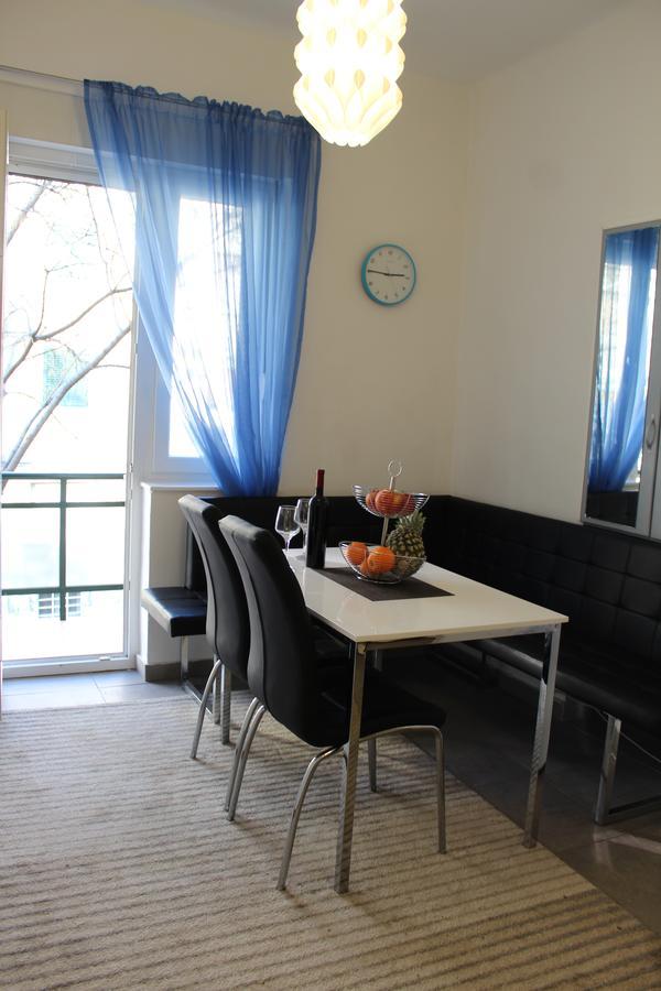 Apartment Cozy Mihaela With Balcony, Near Park Marjan & Old Town - Quiet Neighborhood Split